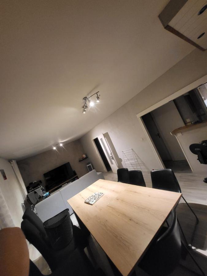 Chambre Neuve Dans Un Logement Partage A 10 Minute Du Circuit 24H Allonnes  Εξωτερικό φωτογραφία